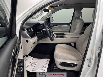 2024 Jeep Wagoneer Base