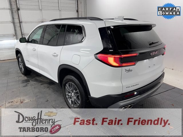 2025 GMC Acadia Elevation