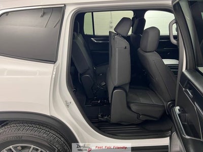 2025 GMC Acadia Elevation