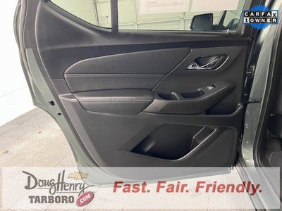 2022 Chevrolet Traverse LT Cloth