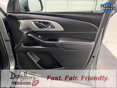 2022 Chevrolet Traverse LT Cloth