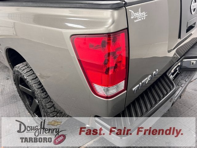 2006 Nissan Titan SE