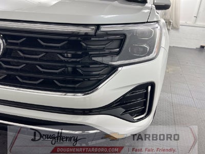 2025 Volkswagen Atlas Cross Sport 2.0T SEL Premium R-Line