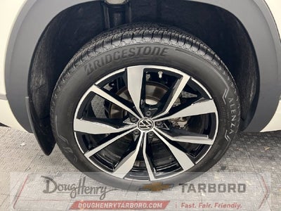 2025 Volkswagen Atlas Cross Sport 2.0T SEL Premium R-Line