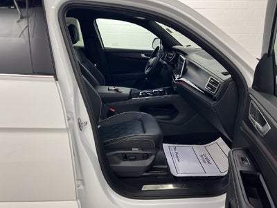 2025 Volkswagen Atlas Cross Sport 2.0T SEL Premium R-Line