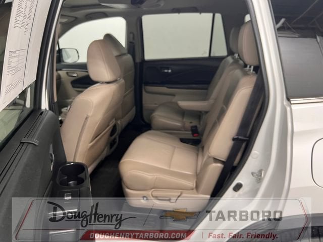 2022 Honda Pilot Touring 7-Passenger