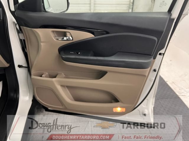 2022 Honda Pilot Touring 7-Passenger