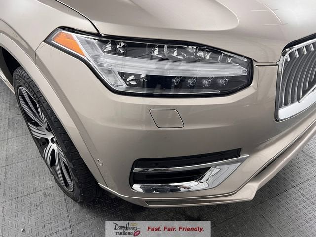 2024 Volvo XC90 Plus Bright Theme