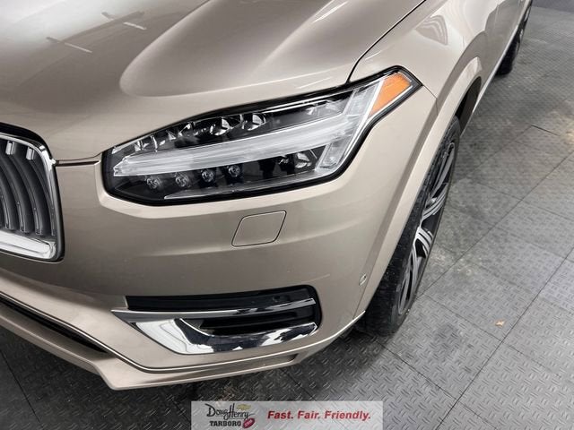 2024 Volvo XC90 Plus Bright Theme