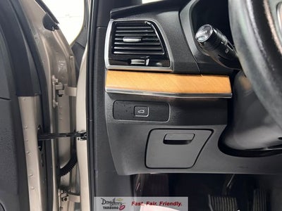 2024 Volvo XC90 Plus Bright Theme