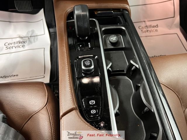 2024 Volvo XC90 Plus Bright Theme