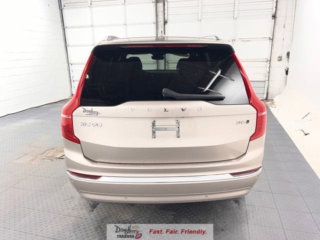 2024 Volvo XC90 Plus Bright Theme
