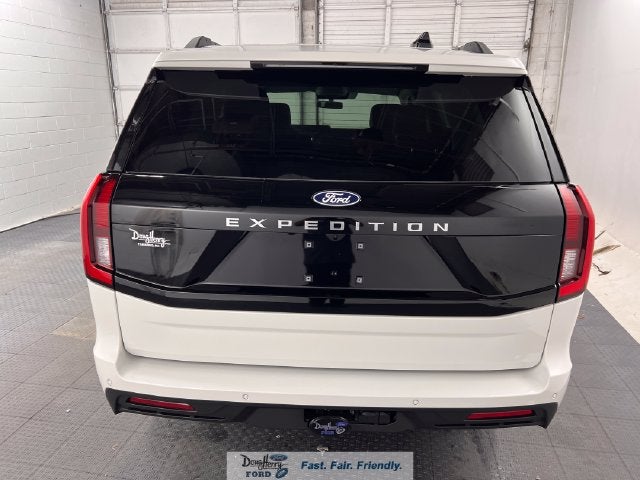 2027 Ford Expedition Active