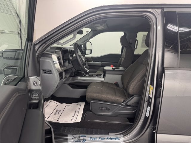 2027 Ford F-250SD XLT