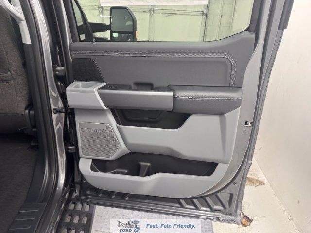 2027 Ford F-250SD XLT