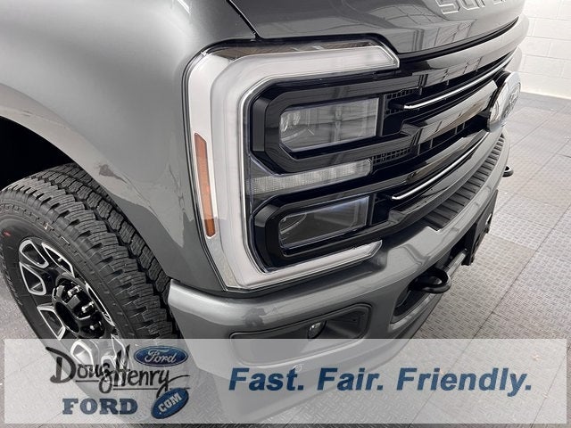 2025 Ford F-350SD Platinum