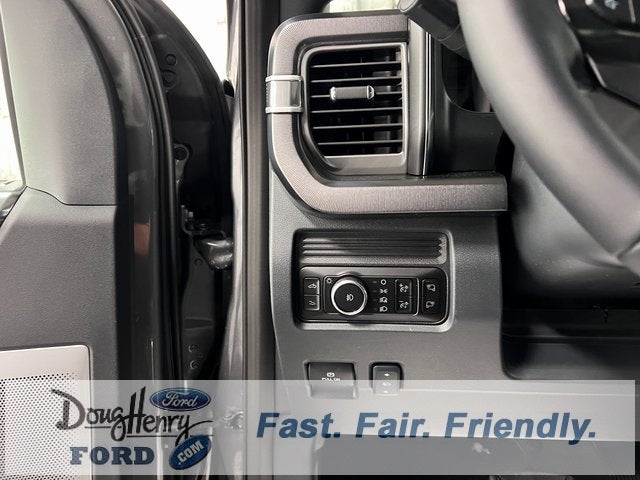 2025 Ford F-350SD Platinum