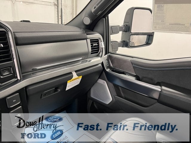 2025 Ford F-350SD Platinum