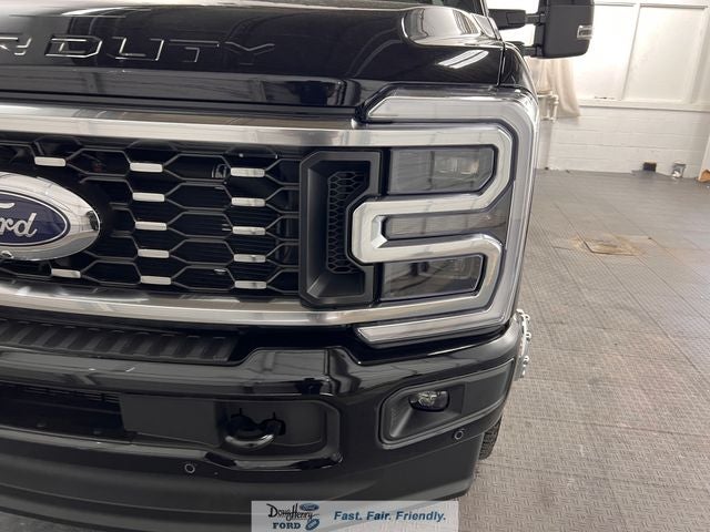 2026 Ford F-350SD Platinum DRW