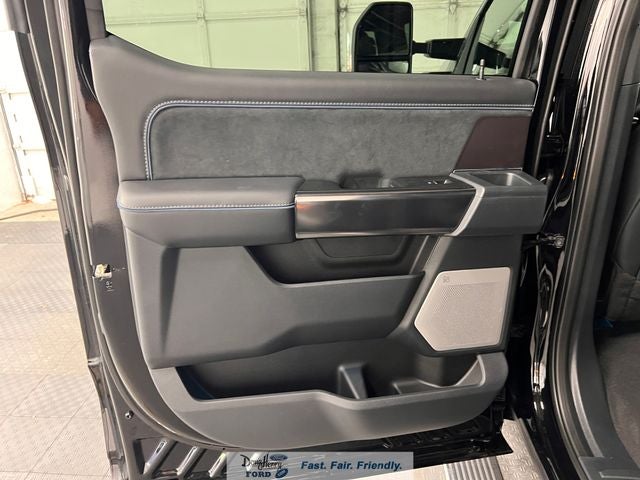 2026 Ford F-350SD Platinum DRW