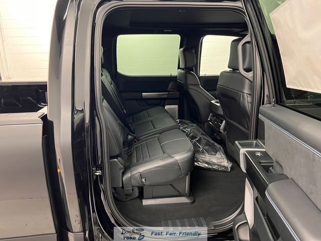 2026 Ford F-350SD Platinum DRW