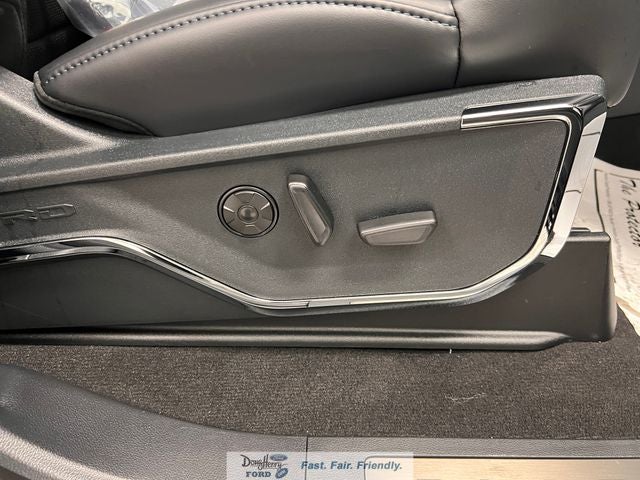 2026 Ford F-350SD Platinum DRW