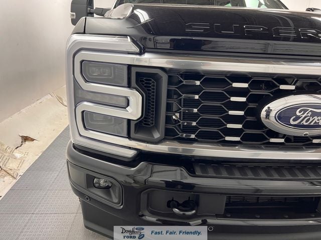 2026 Ford F-350SD Platinum DRW