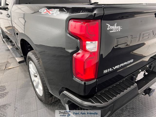 2022 Chevrolet Silverado 1500 LTD Custom