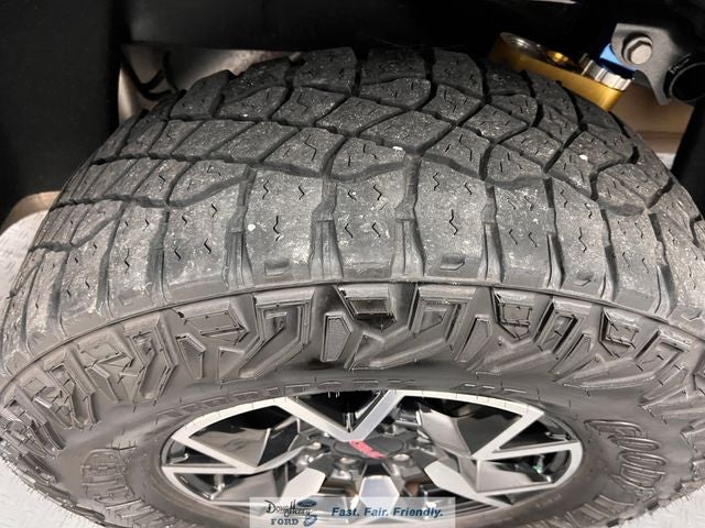 2023 GMC Canyon AT4X