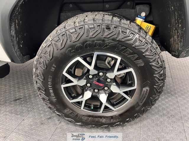 2023 GMC Canyon AT4X