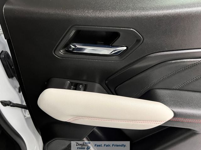 2023 GMC Canyon AT4X