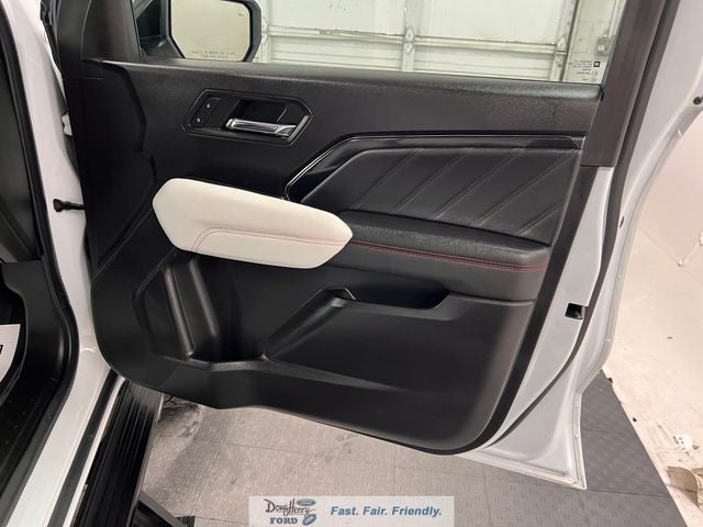 2023 GMC Canyon AT4X