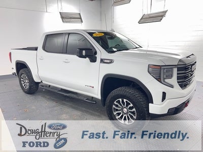 2023 GMC Sierra 1500 AT4