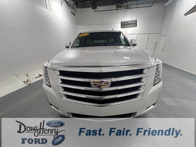 2018 Cadillac Escalade Luxury