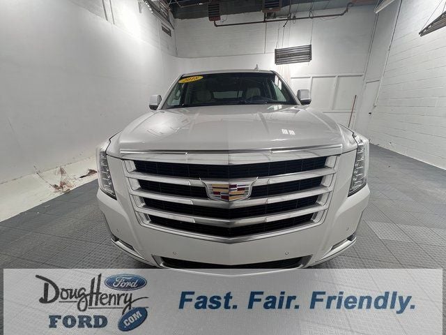 2018 Cadillac Escalade Luxury