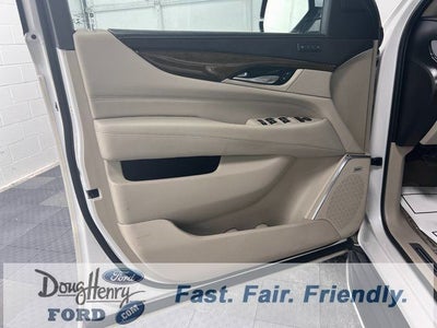 2018 Cadillac Escalade Luxury