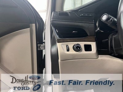 2018 Cadillac Escalade Luxury