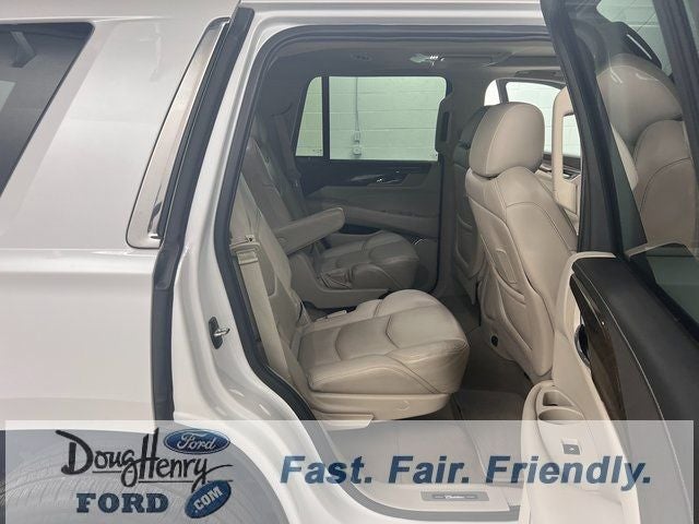 2018 Cadillac Escalade Luxury