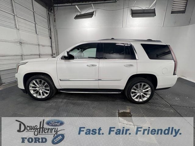 2018 Cadillac Escalade Luxury