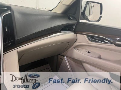2018 Cadillac Escalade Luxury