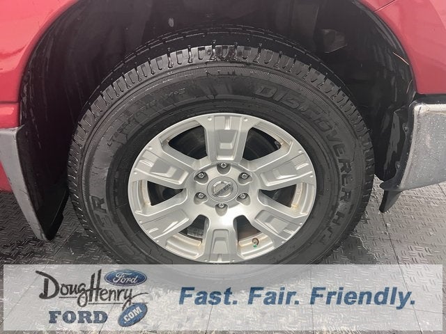 2017 Nissan Titan SV