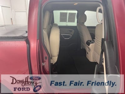 2017 Nissan Titan SV