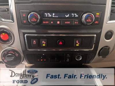 2017 Nissan Titan SV