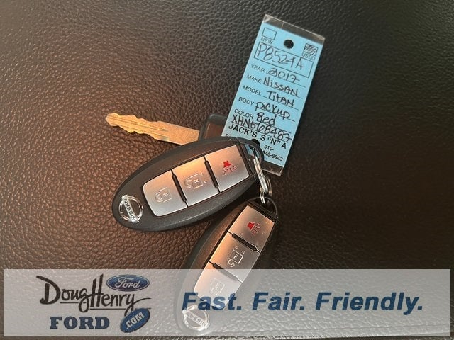 2017 Nissan Titan SV