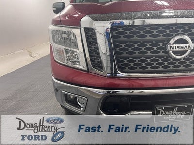 2017 Nissan Titan SV