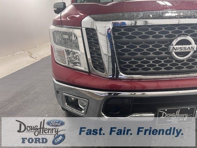 2017 Nissan Titan SV