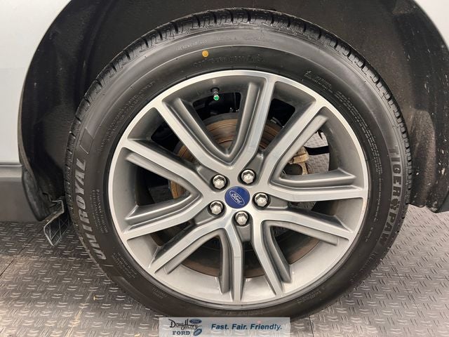 2021 Ford Edge Titanium