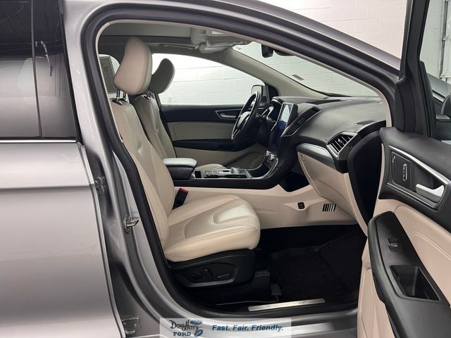 2021 Ford Edge Titanium
