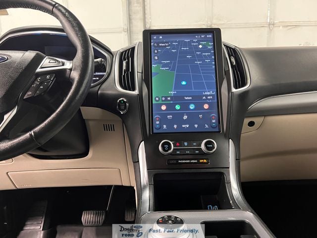 2021 Ford Edge Titanium
