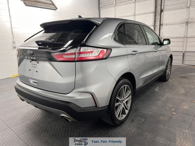 2021 Ford Edge Titanium